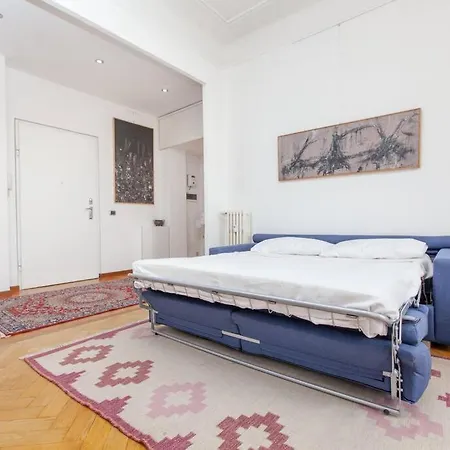 Bright House Center On Subway Lines 1,2 &3 Apartment Milan